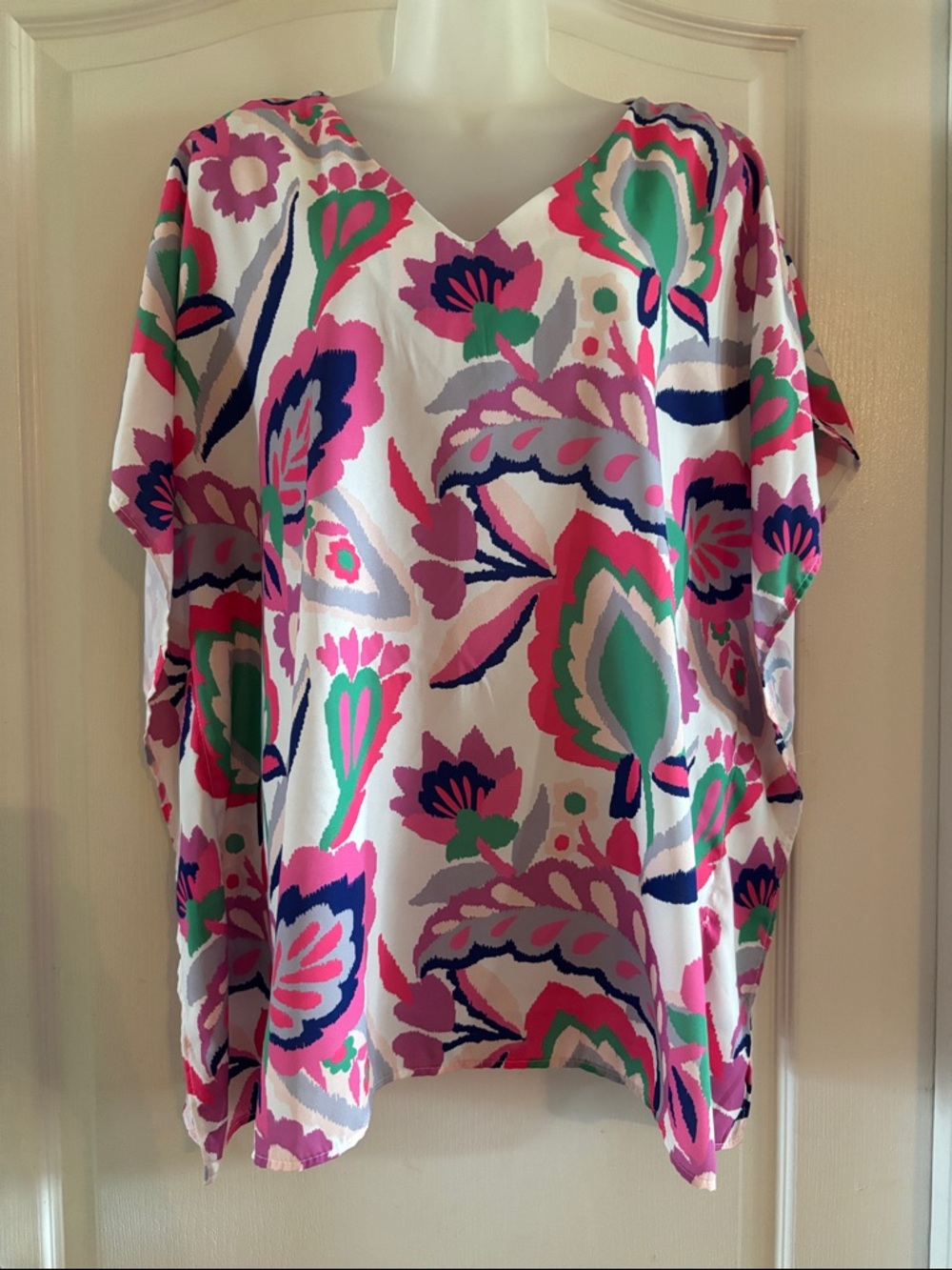 First Love Floral Print V-Neck Women's Top M